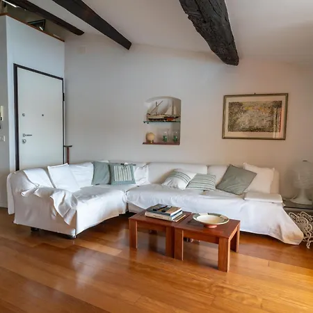 Terrazza Capellini 47 Διαμέρισμα *